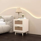 Comodino in Rattan, Tavolino in Legno, Tavolino con 2 Cassetti Decorati in Finto Rattan, Comodino, Tavolino in Legno con Contenitore per Soggiorno