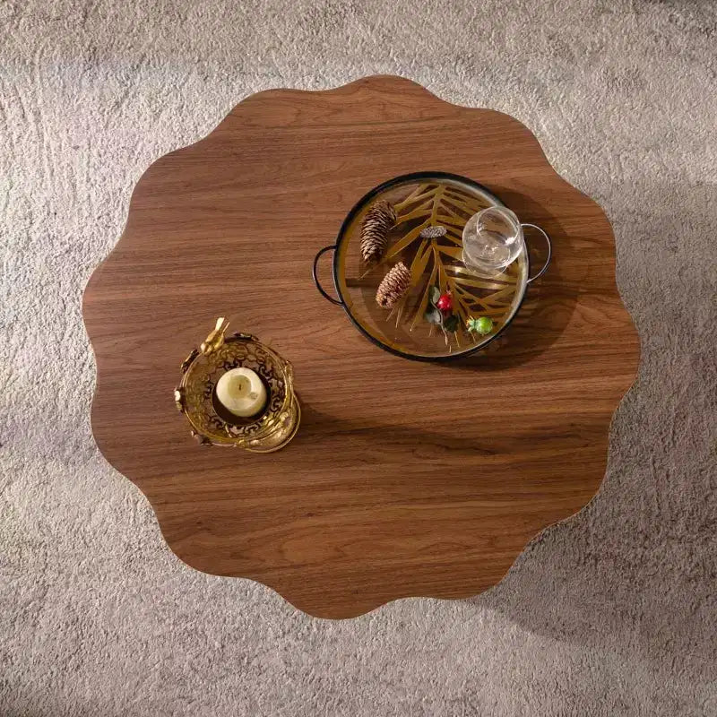 Tavolino da caffè 80 cm, Bordo smerlato, Centro Tavolo con adesivo effetto legno ingegnerizzato Noce, Tavolino da caffè moderno irregolare rotondo per soggiorno/camera da letto