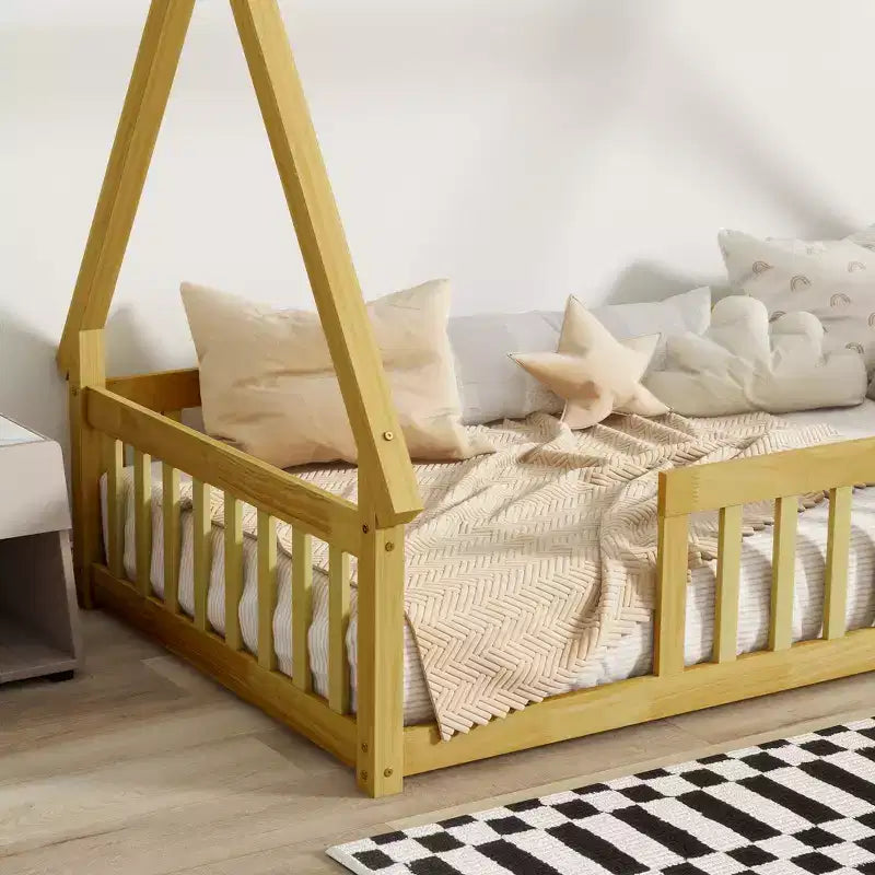 Letto a pavimento a forma di tenda Bellemave a una piazza con spondine e doghe