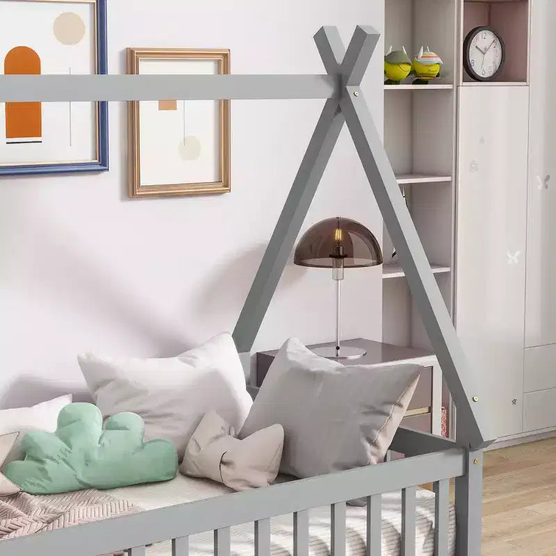 Letto a pavimento a forma di tenda Bellemave a una piazza con spondine e doghe