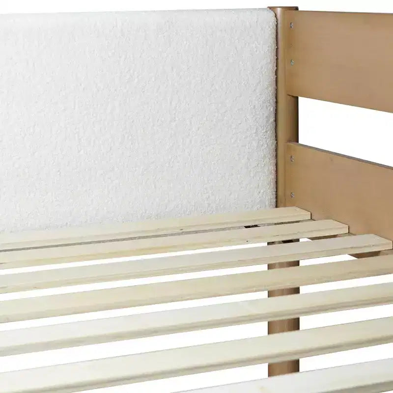 Letto singolo Whisen con testiera e pediera imbottite in tessuto Bouclé con scaletta, sponde di sicurezza - Naturale