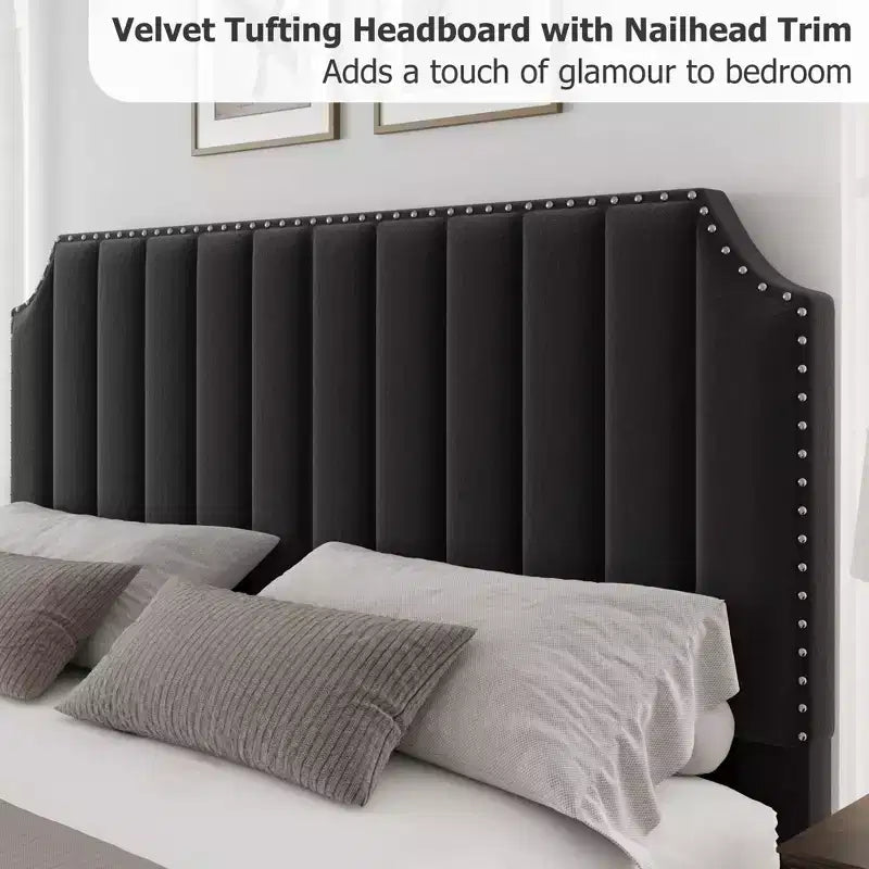 Struttura letto a piattaforma California King Size con testiera alta 50,2 pollici, letto imbottito con testiera e pediera trapuntate a canali verticali, finiture con borchie