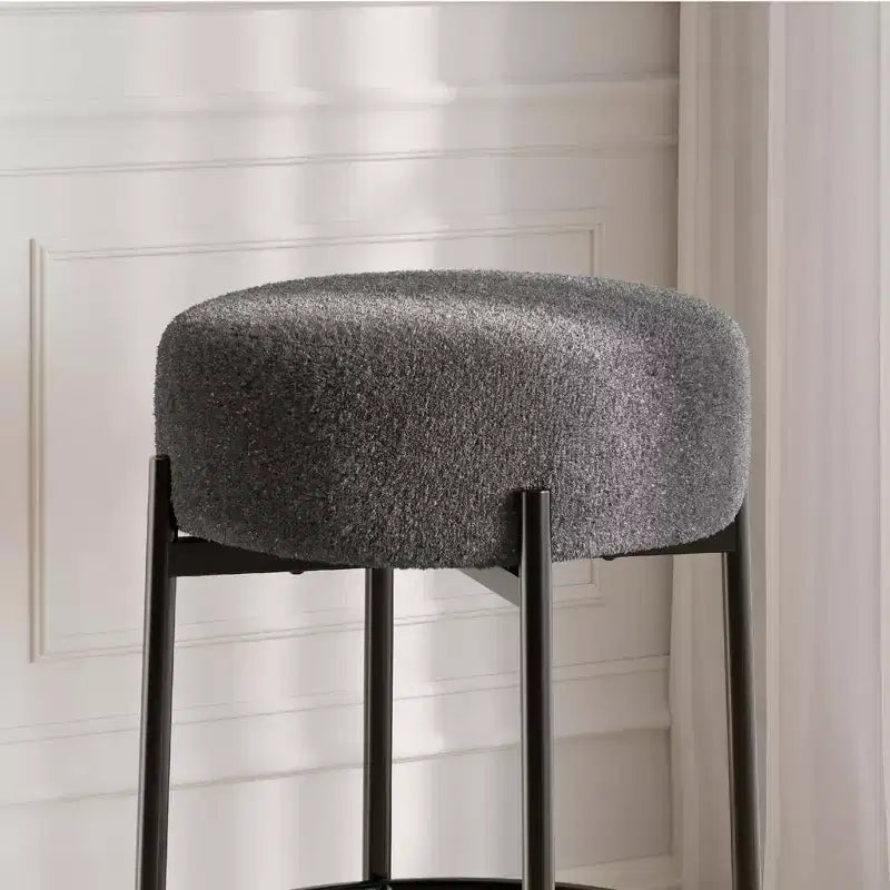 Set di 2 Sgabelli da Bar Senza Schienale, Altezza 61 cm con Sedute Imbottite e Gambe in Metallo - Sgabelli Moderni per Isola Cucina, Sala da Pranzo o Caffetteria Domestica