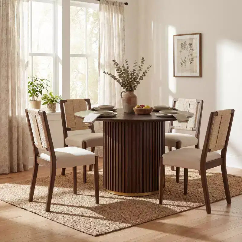 Set da pranzo rotondo moderno Christopher Knight Home Seema 5 pezzi con sedie imbottite in legno di gomma