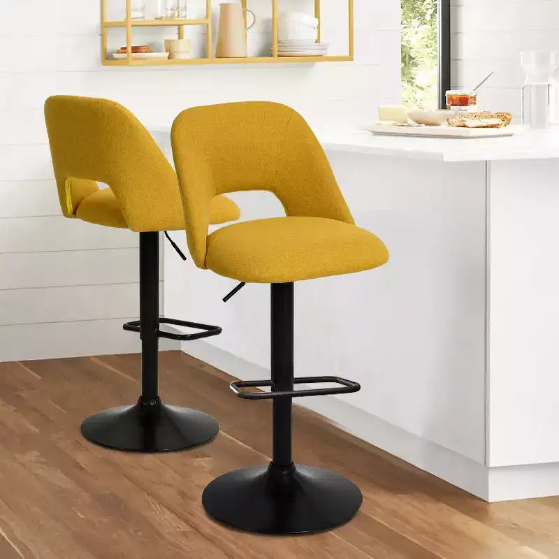 Set di 2 Sgabelli da Bar Girevoli Regolabili, Sgabelli da Bancone Imbottiti con Schienale e Base Nera, Altezza 61-81 cm - Panipeachy