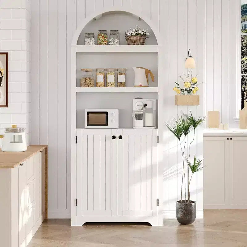 Mobile Moderno Bianco ad Arco da 72 pollici - Dispensa in Legno a 5 Ripiani Doppie Ante Ripiano Regolabile Maniglie Nere, Libreria Autoportante per Soggiorno
