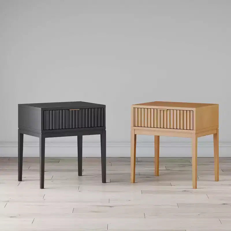 Comodino scanalato Jasper Wood nero