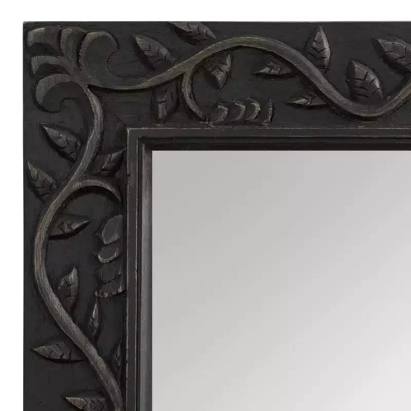Specchio intagliato in legno Natesa 24x32