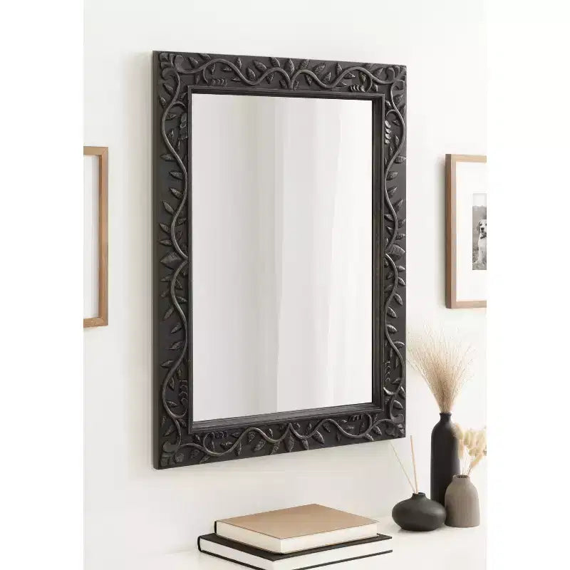 Specchio intagliato in legno Natesa 24x32